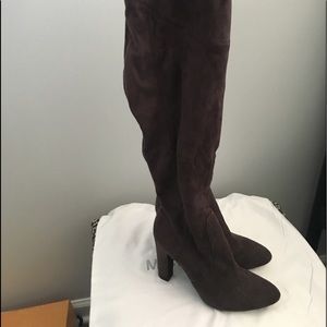 Women’s boots.